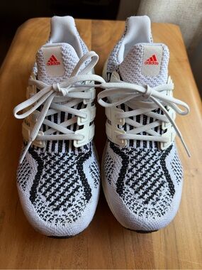 adidas Ultra Boost DNA 5.0 - Zebra - Women’s Size 5.5